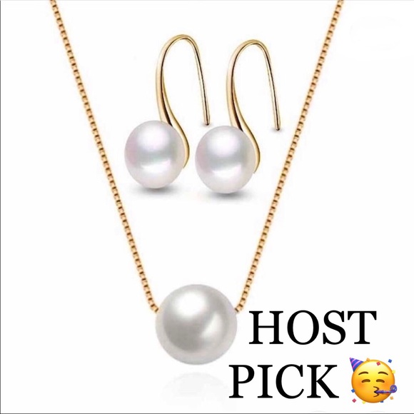 Paradise Boutique Jewelry - Pearl Gold chain Necklace and Earrings Set